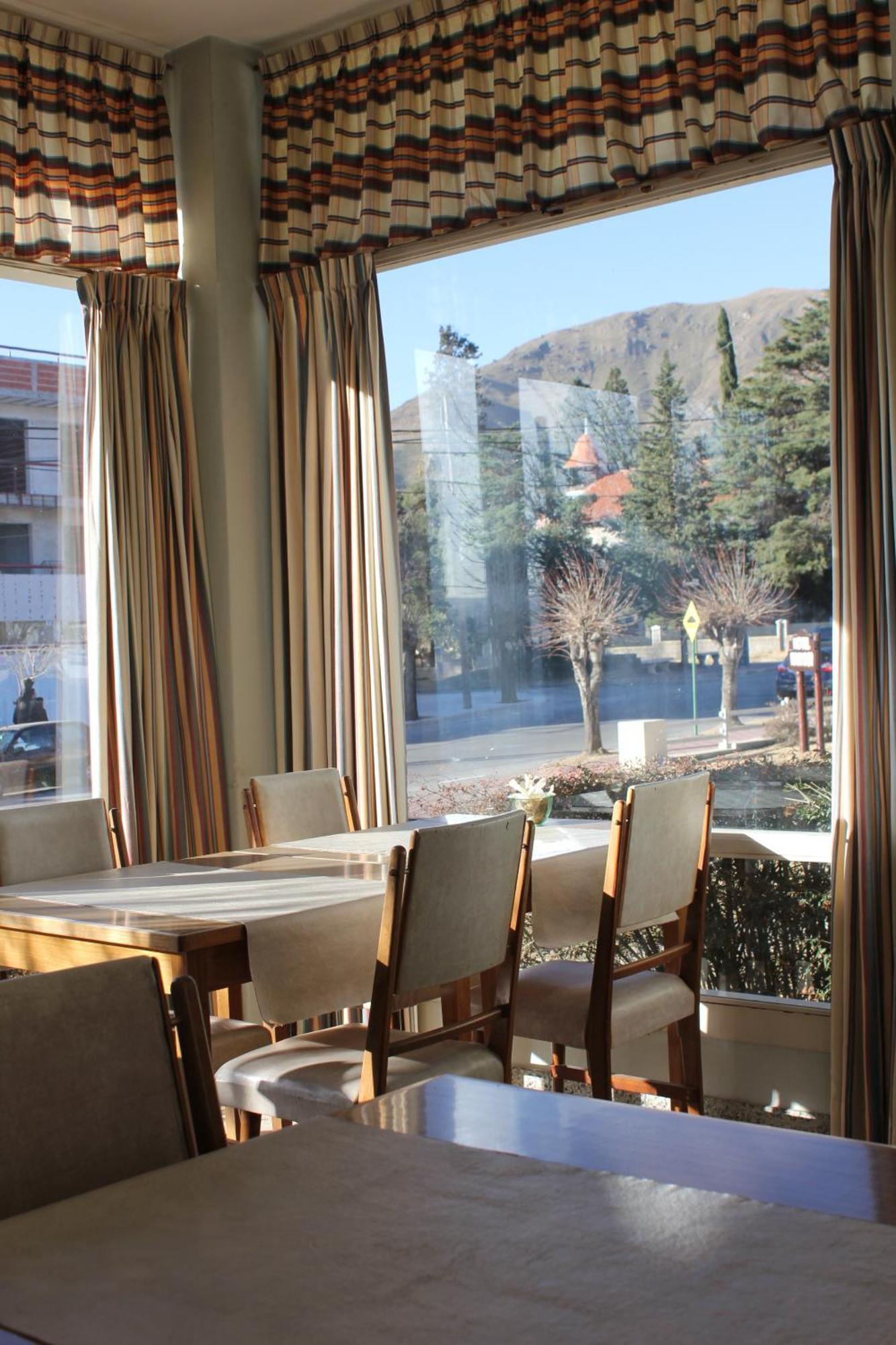 Hotel Marydor La Falda Extérieur photo